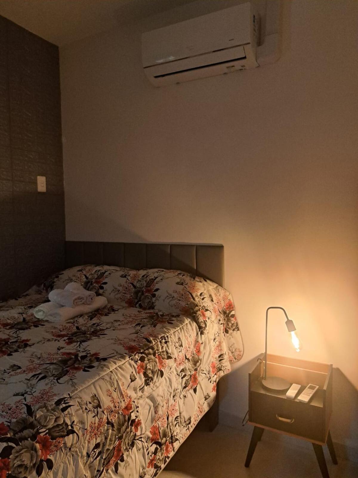 Apartamento Lev - Inteiro - 2 Quartos - 300 M Da De Copacabana - Posto 4 *